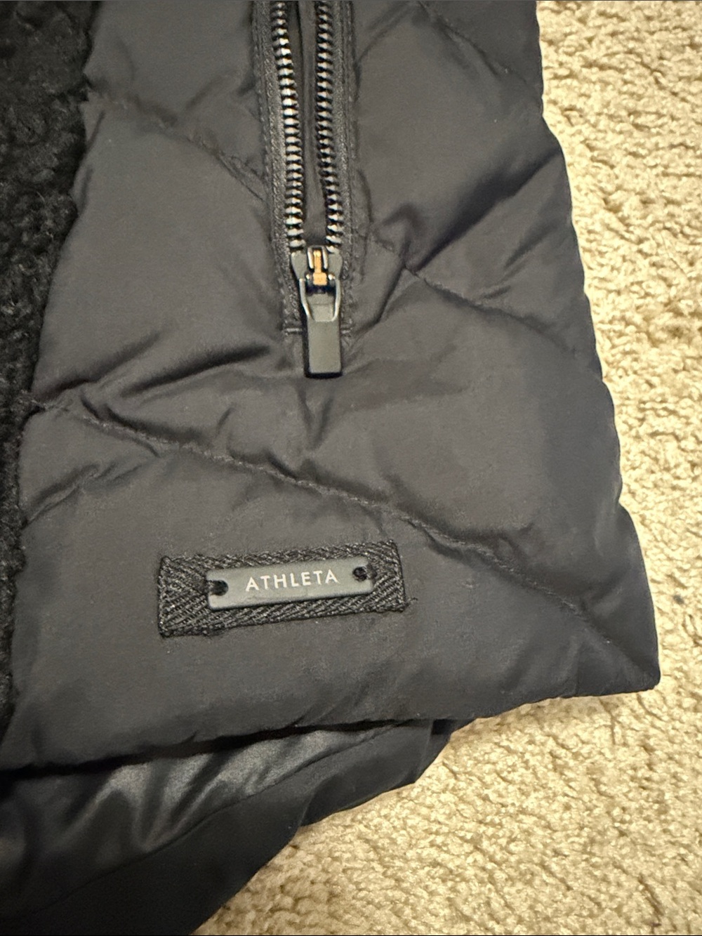 Athleta Black Tundra Puffer Vest XXS - Picture 3 of 6